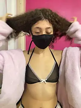 Ravennaaaaa online show from May 26, 2026, 3:24 am