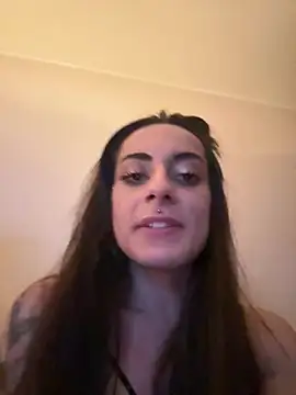 Snapshot of chiara-mario chatting on May 11, 2026, 1:44 am chiara-mario online show from May 11, 2026, 1:44 am