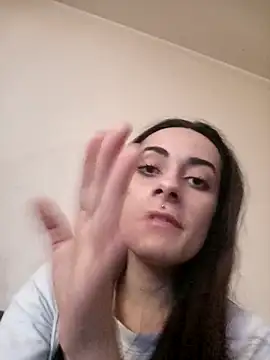 Snapshot of chiara-mario chatting on May 13, 2026, 7:06 am chiara-mario online show from May 13, 2026, 7:06 am