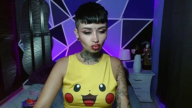 Sol Baker online show from April 6, 2026, 3:15 am