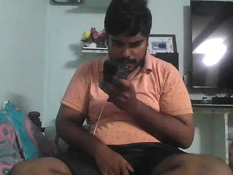 Snapshot of Foxboy65 chatting on July 9, 2026, 7:18 pm Foxboy65 online show from July 9, 2026, 7:18 pm