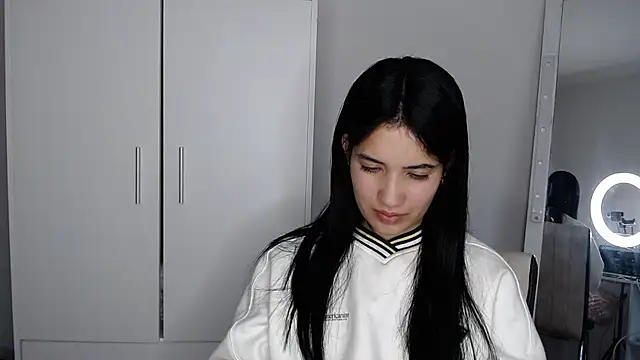 Lucy engel online show from May 17, 2026, 1:40 pm