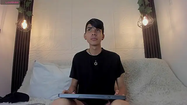 dave 925  online show from March 12, 2026, 3:29 pm