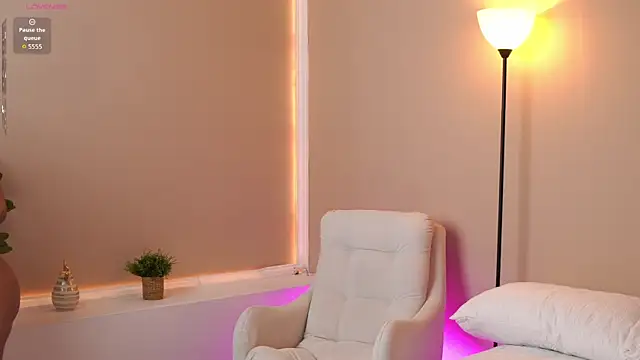 Addele Rose online show from March 26, 2026, 8:14 pm