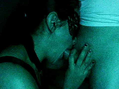 Snapshot of vanillasdark chatting on April 8, 2026, 12:54 am vanillasdark online show from April 8, 2026, 12:54 am