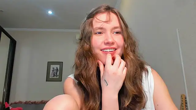 Snapshot of MaryannSofts chatting on March 20, 2026, 6:13 pm MaryannSofts online show from March 20, 2026, 6:13 pm