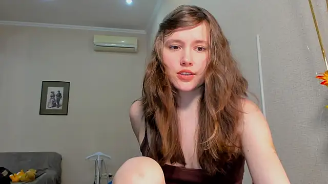 Snapshot of MaryannSofts chatting on April 19, 2026, 4:50 pm MaryannSofts online show from April 19, 2026, 4:50 pm