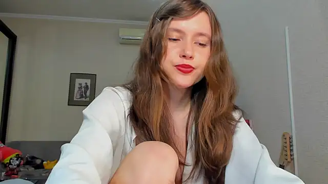Snapshot of MaryannSofts chatting on April 27, 2026, 7:45 pm MaryannSofts online show from April 27, 2026, 7:45 pm