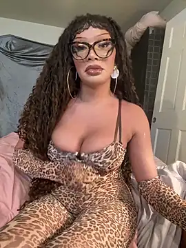 Riasvenenoo online show from April 18, 2026, 7:07 pm