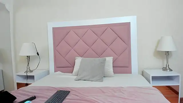 CynthiaMore online show from May 21, 2026, 8:49 pm