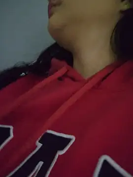 Pretty Julieta online show from April 17, 2026, 10:13 pm