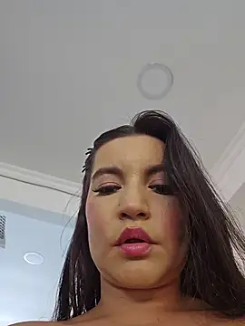 Pretty Julieta online show from July 28, 2026, 7:15 pm