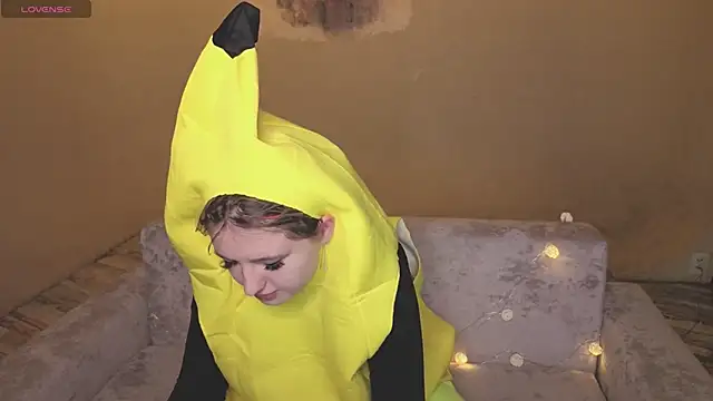 Banana Bowl online show from March 5, 2026, 8:43 am