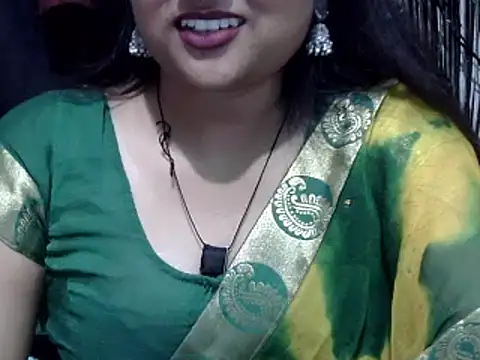 NayraG online show from July 29, 2026, 9:18 am