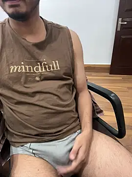 shubhfuckmw online show from April 19, 2026, 11:53 am