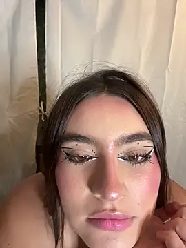 Issa pinkk online show from March 17, 2026, 1:21 am