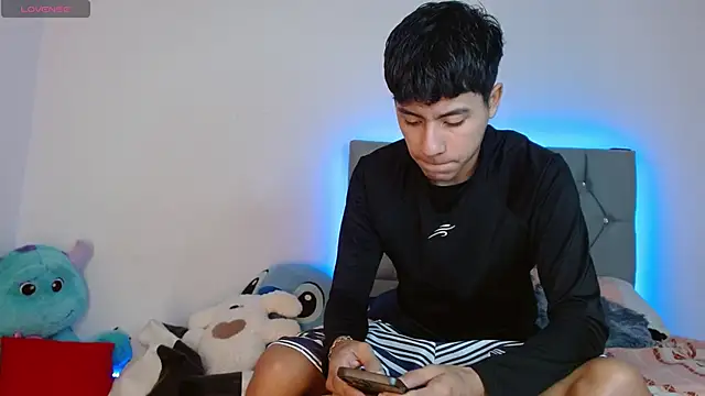 Sebas fire4 online show from April 25, 2026, 7:55 pm