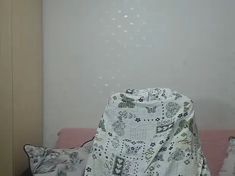 BlondEagleMuscle online show from April 7, 2026, 9:37 pm