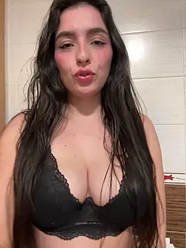 Snapshot of Isa_bunny777 chatting on April 12, 2026, 9:20 pm Isa bunny777 online show from April 12, 2026, 9:20 pm
