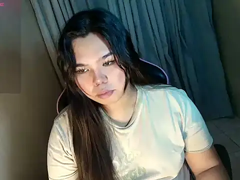 Snapshot of urasian_prettyrica chatting on June 27, 2026, 3:44 am urasian prettyrica online show from June 27, 2026, 3:44 am