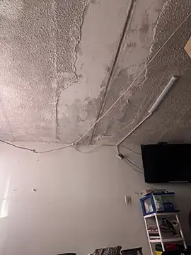 Marianaxc online show from April 24, 2026, 1:57 pm