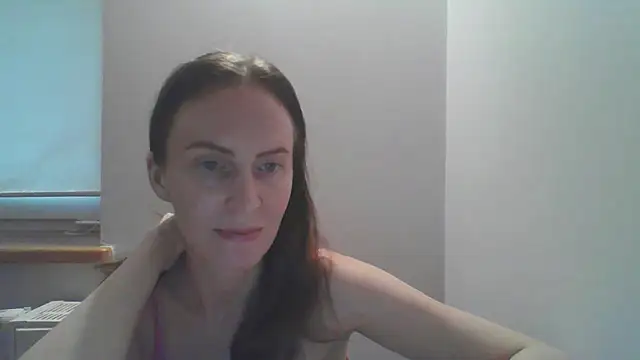 Snapshot of AnnaTight chatting on July 9, 2026, 6:23 pm AnnaTight online show from July 9, 2026, 6:23 pm