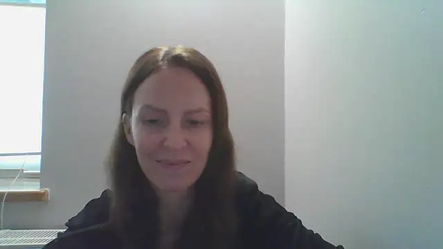 Snapshot of AnnaTight chatting on July 13, 2026, 8:28 am AnnaTight online show from July 13, 2026, 8:28 am