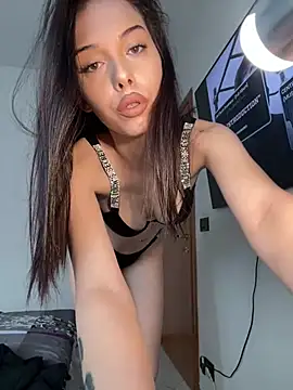 Snapshot of annelysses chatting on March 12, 2026, 8:42 am annelysses online show from March 12, 2026, 8:42 am