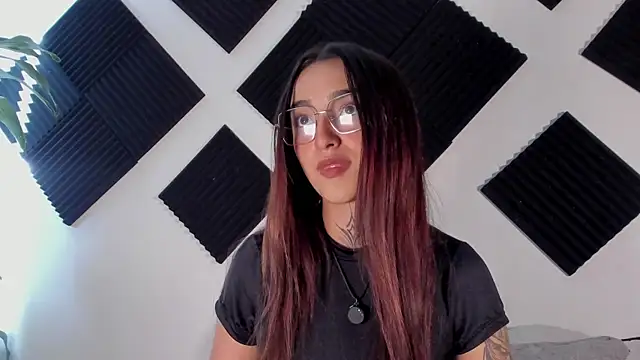 Emily Rousess online show from May 24, 2026, 8:03 pm