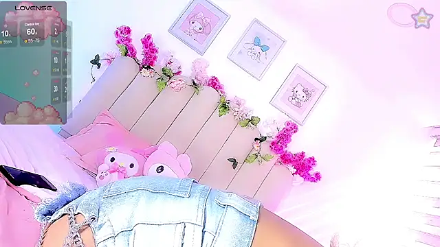 Snapshot of Little_Barbie16 chatting on March 31, 2026, 7:36 pm Little Barbie16 online show from March 31, 2026, 7:36 pm