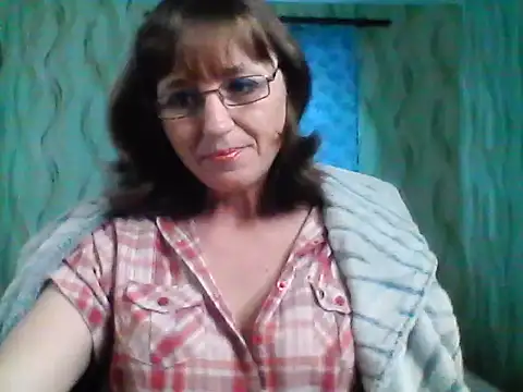 Alisaprice077 online show from April 4, 2026, 6:55 am