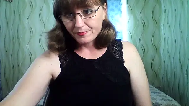 Snapshot of Alisaprice077 chatting on July 16, 2026, 2:45 pm Alisaprice077 online show from July 16, 2026, 2:45 pm