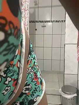 Snapshot of sradarkin chatting on March 7, 2026, 12:18 am sradarkin online show from March 7, 2026, 12:18 am