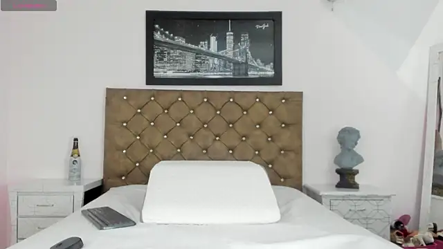 finn jackson online show from April 21, 2026, 8:01 pm