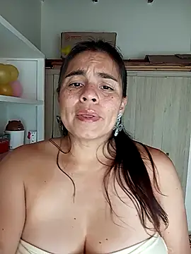 BettyBoo w online show from April 15, 2026, 1:29 pm