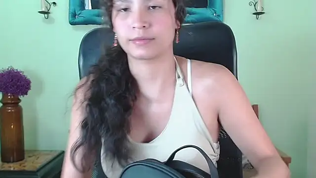 Snapshot of ChalonVera chatting on May 29, 2026, 7:34 pm ChalonVera online show from May 29, 2026, 7:34 pm