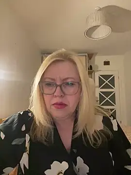 JanieLight53 online show from May 30, 2026, 10:51 pm