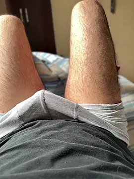 Snapshot of Cr1sXPorn chatting on April 17, 2026, 4:32 pm Cr1sXPorn online show from April 17, 2026, 4:32 pm