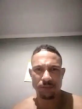 Snapshot of mr2nice2 chatting on March 7, 2026, 2:08 am mr2nice2 online show from March 7, 2026, 2:08 am