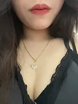 Lyn baby online show from April 10, 2026, 1:00 am