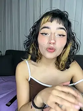 Snapshot of baby_akuma chatting on July 7, 2026, 6:47 am baby akuma online show from July 7, 2026, 6:47 am