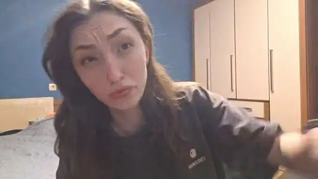 CindyLight online show from April 7, 2026, 4:29 pm