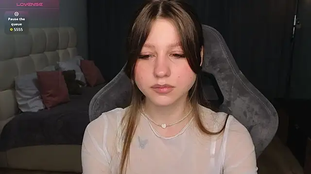 Kristy Bell1 online show from April 22, 2026, 10:11 pm