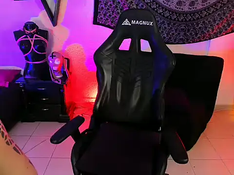 OnixWitch777 online show from April 8, 2026, 4:07 pm