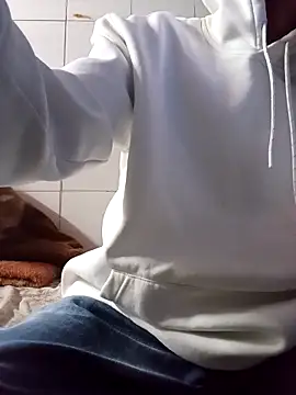 SeuDono  online show from April 20, 2026, 2:14 am