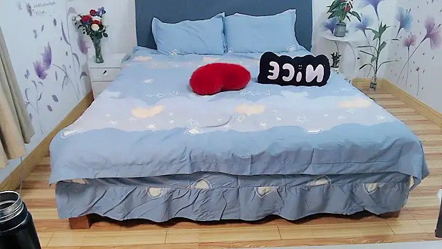 mila-baby-99 online show from April 4, 2026, 1:19 pm