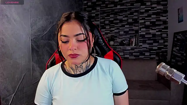 Sophiia cherry online show from June 3, 2026, 8:36 pm