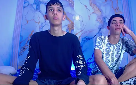 Desire Boys1 online show from April 17, 2026, 6:44 pm