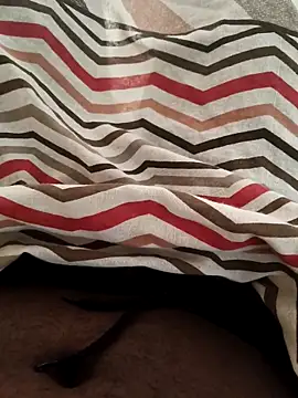 Snapshot of Splashyblackboard2 chatting on March 9, 2026, 4:27 am Splashyblackboard2 online show from March 9, 2026, 4:27 am