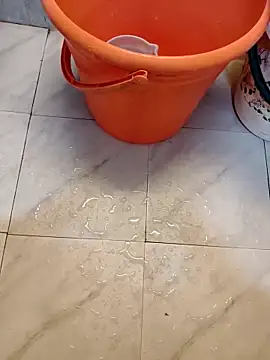 Snapshot of Splashyblackboard2 chatting on March 12, 2026, 5:24 am Splashyblackboard2 online show from March 12, 2026, 5:24 am